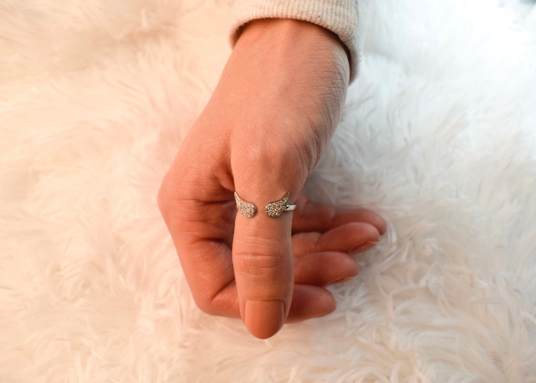 Angel Wings Zirconia Stones Open Ring