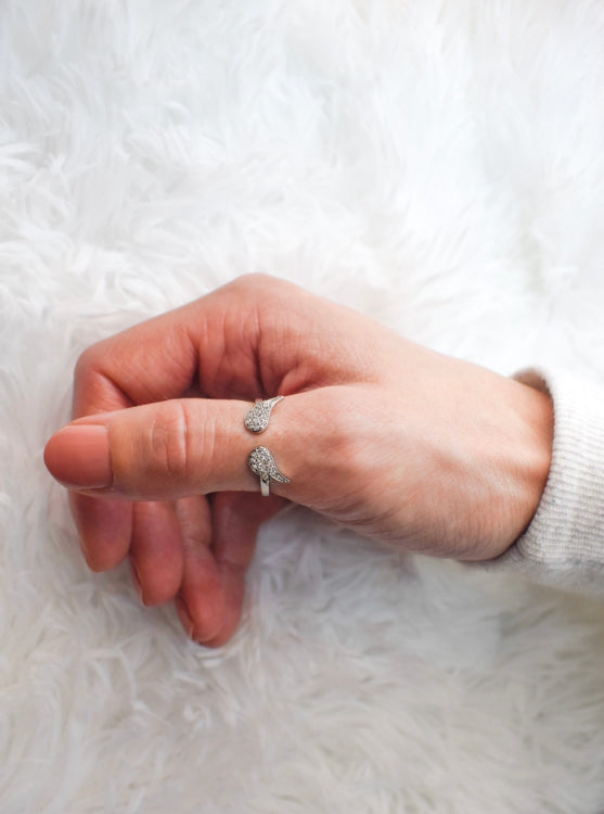 Angel Wings Zirconia Stones Open Ring