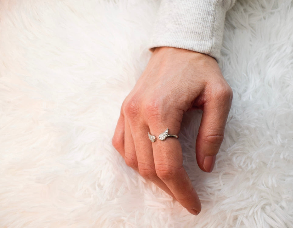 Angel Wings Zirconia Stones Open Ring
