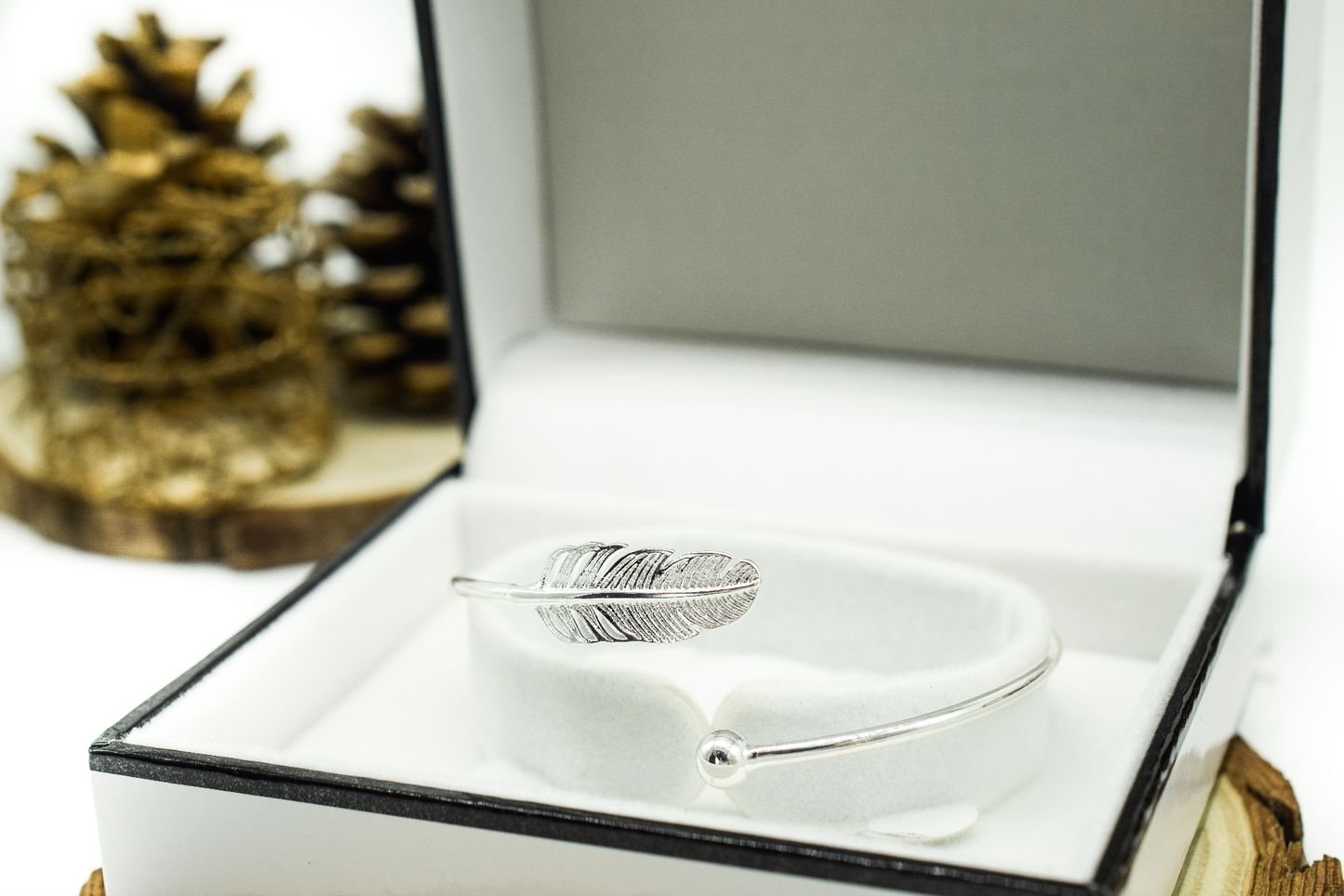 S925 Feather Swirl Bangle